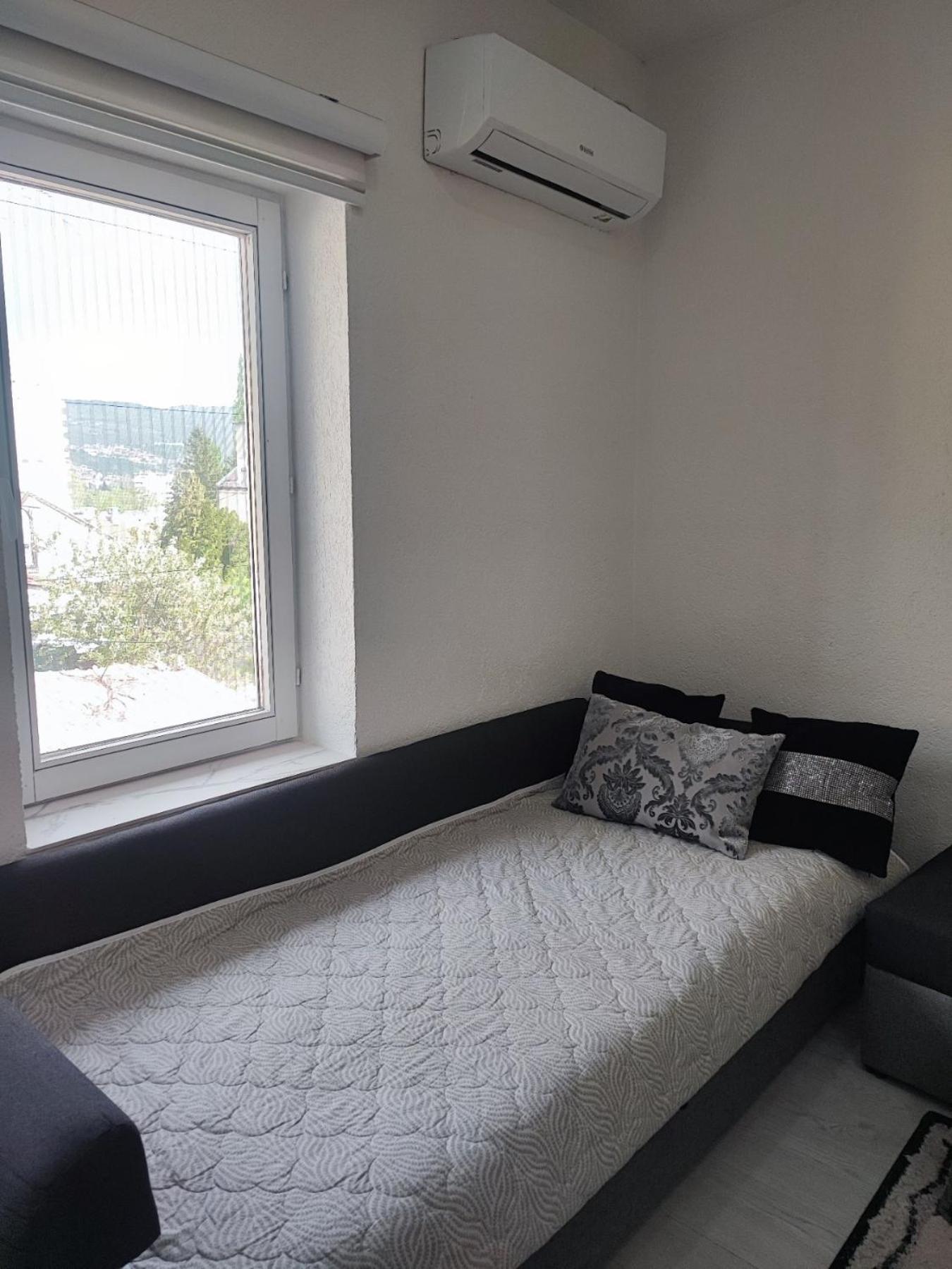 Continental Apartment *